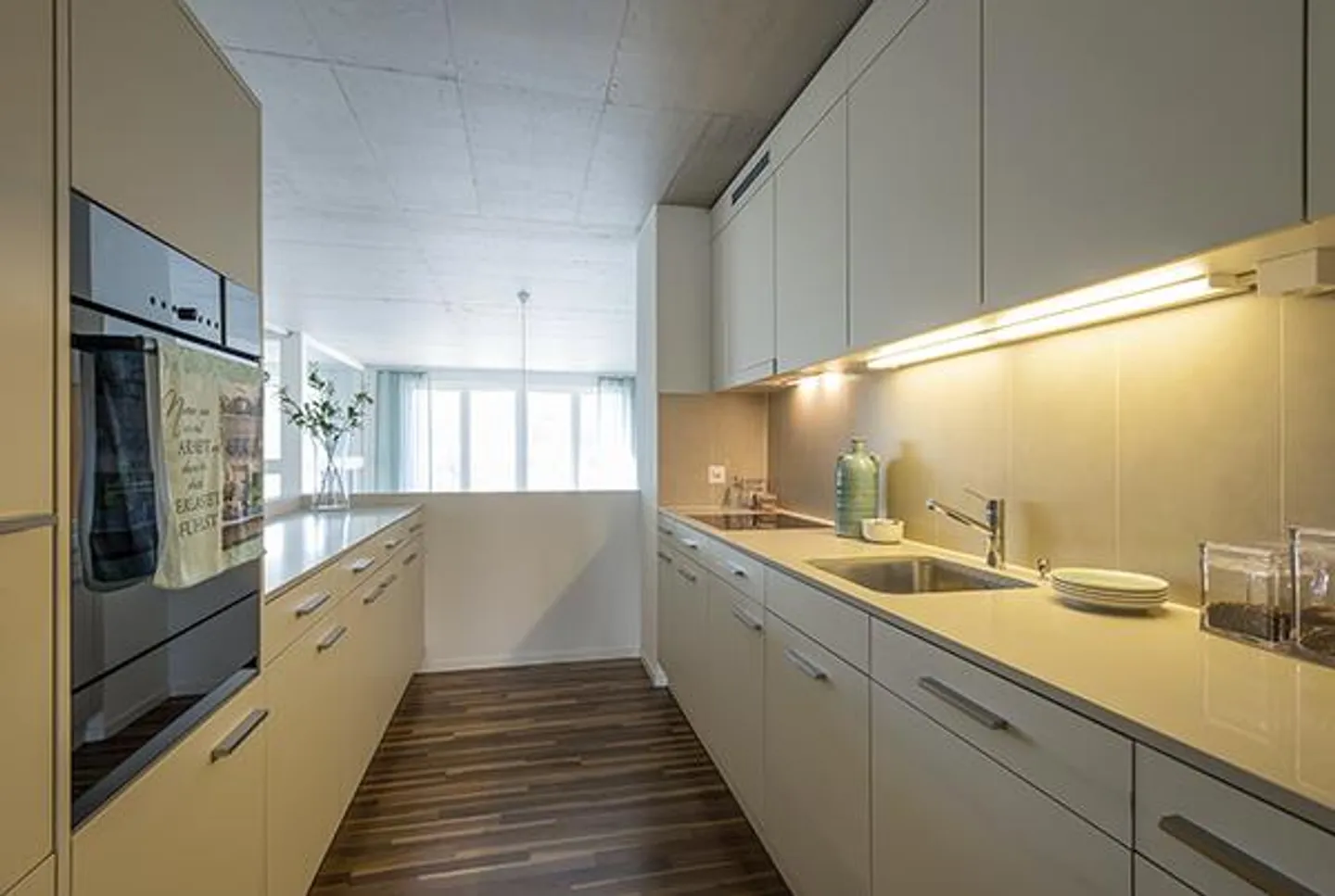 Attraktive Wohnung in Schlieren - Foto 3 von 8