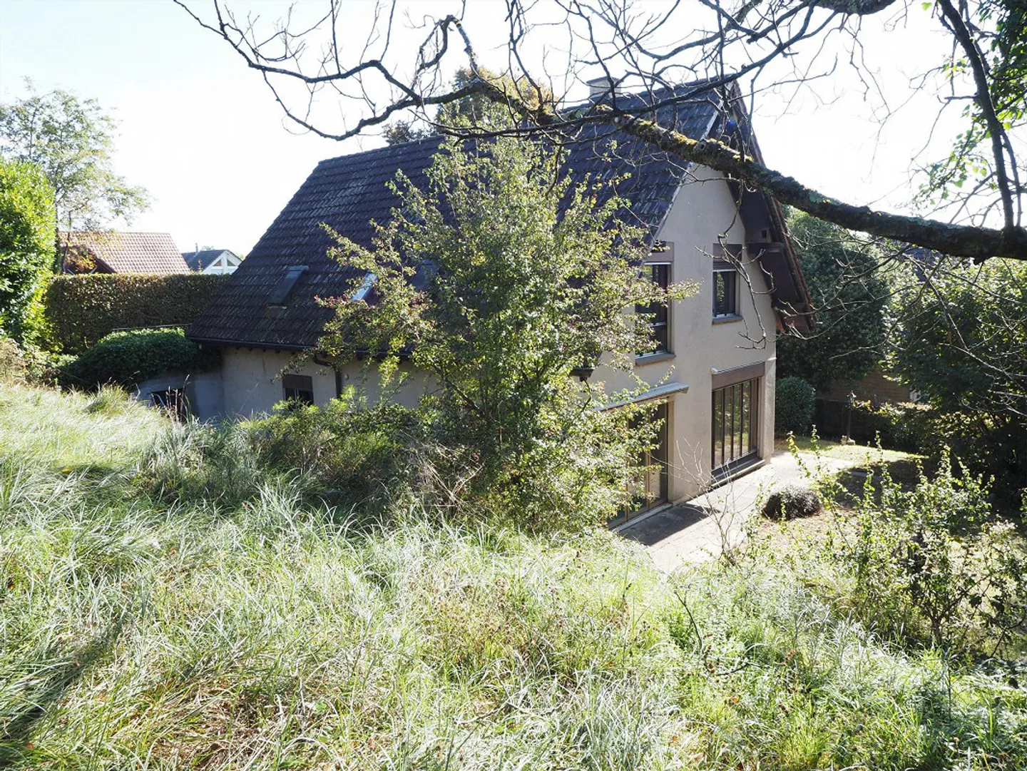 Demolition property with beautiful land parcel in a sought-after residential area - Photo 5 of 5