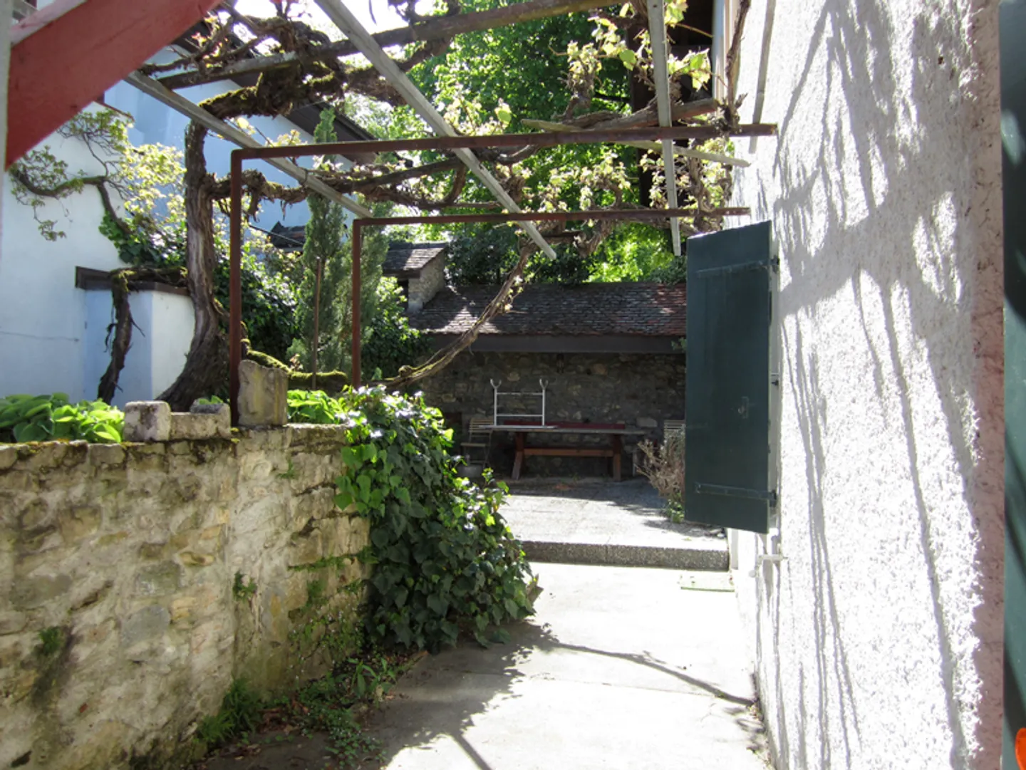 MAGNIFIQUE MAISON DE VIGNERON DANS UN EMPLACEMENT CALME - Photo 17 sur 25