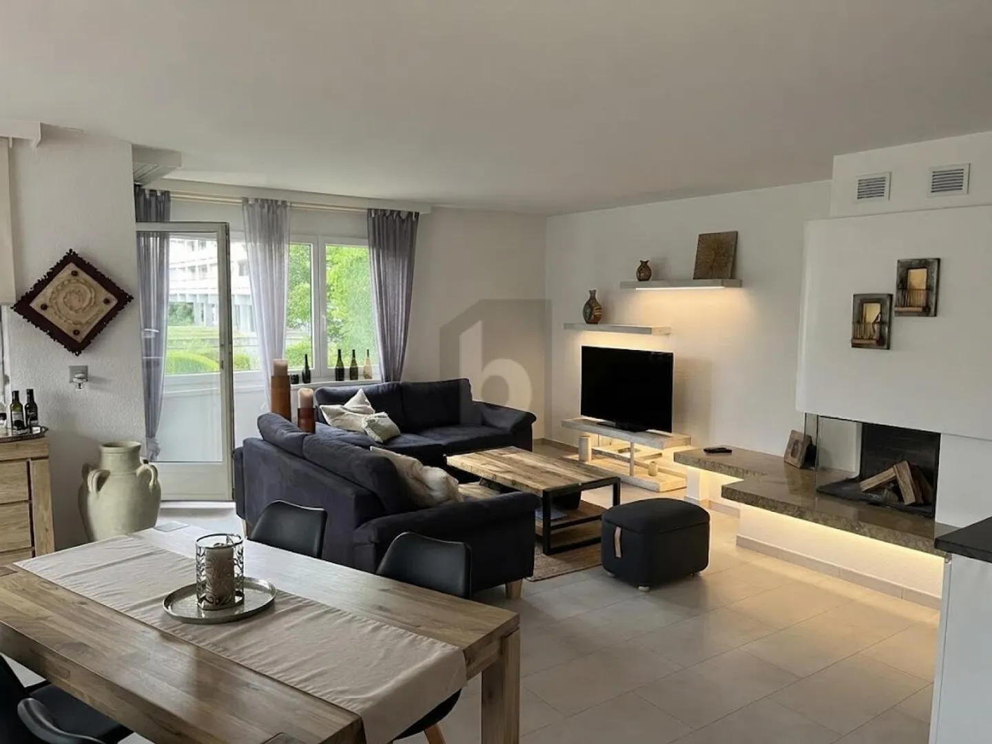 Bright 4.5 Room Apartment in Moutier - Photo 2 of 6