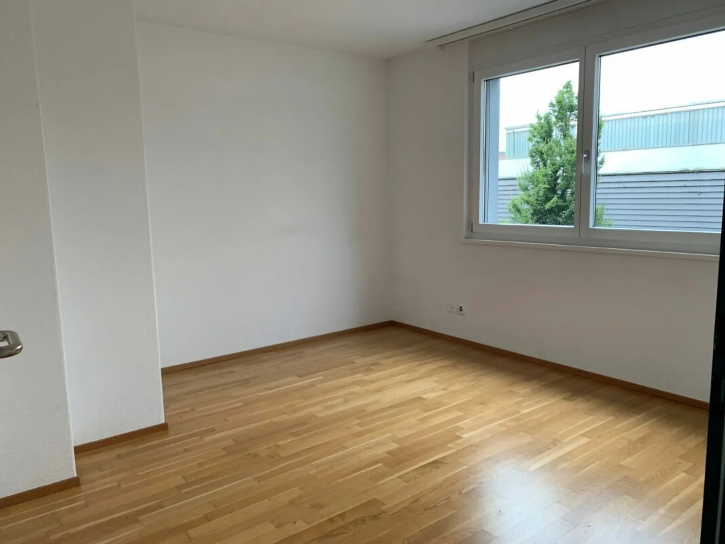 Modern 3.5-room apartment on the 3rd floor in a central location in Kriens - Photo 11 of 16