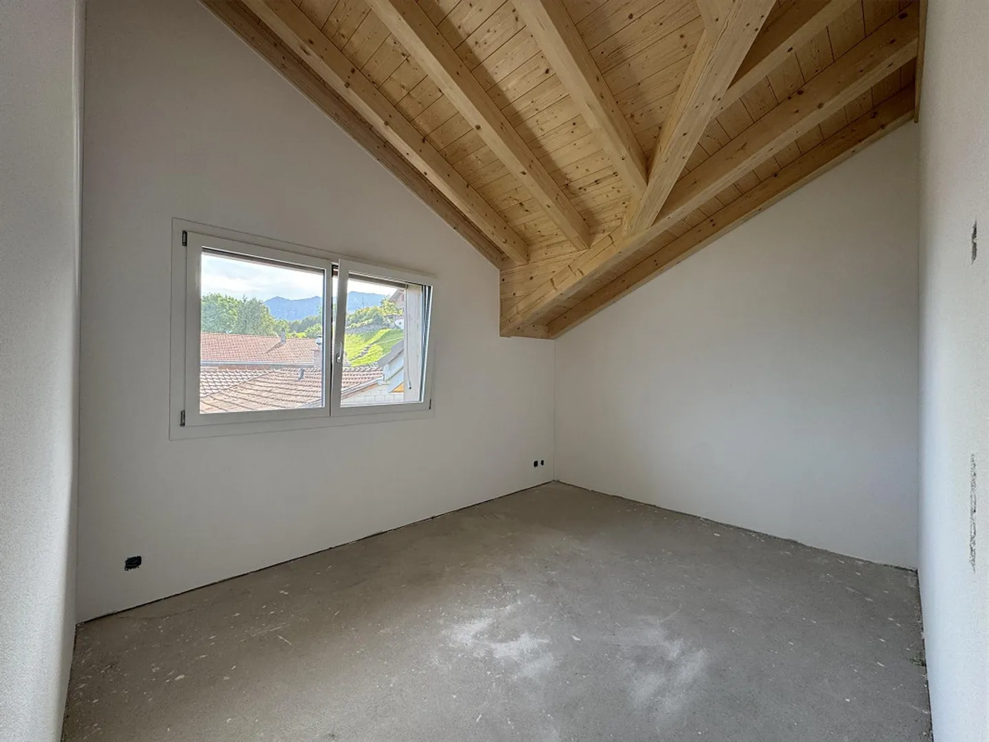 Vista mozzafiato sul lago di Thun, ampio balcone con panorama... - Foto 2 di 6