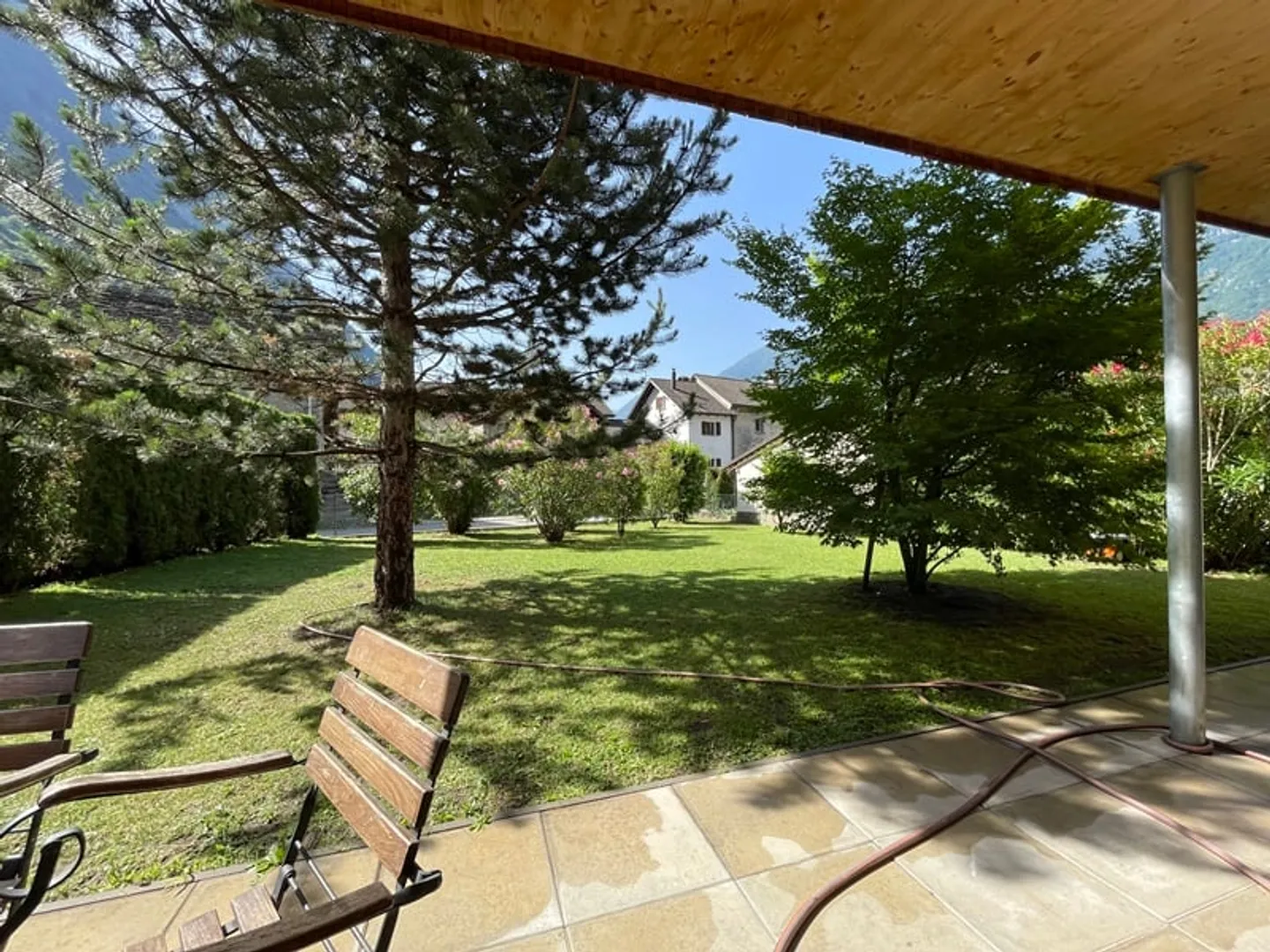 Grande casa con 7,5 stanze - Foto 3 di 11