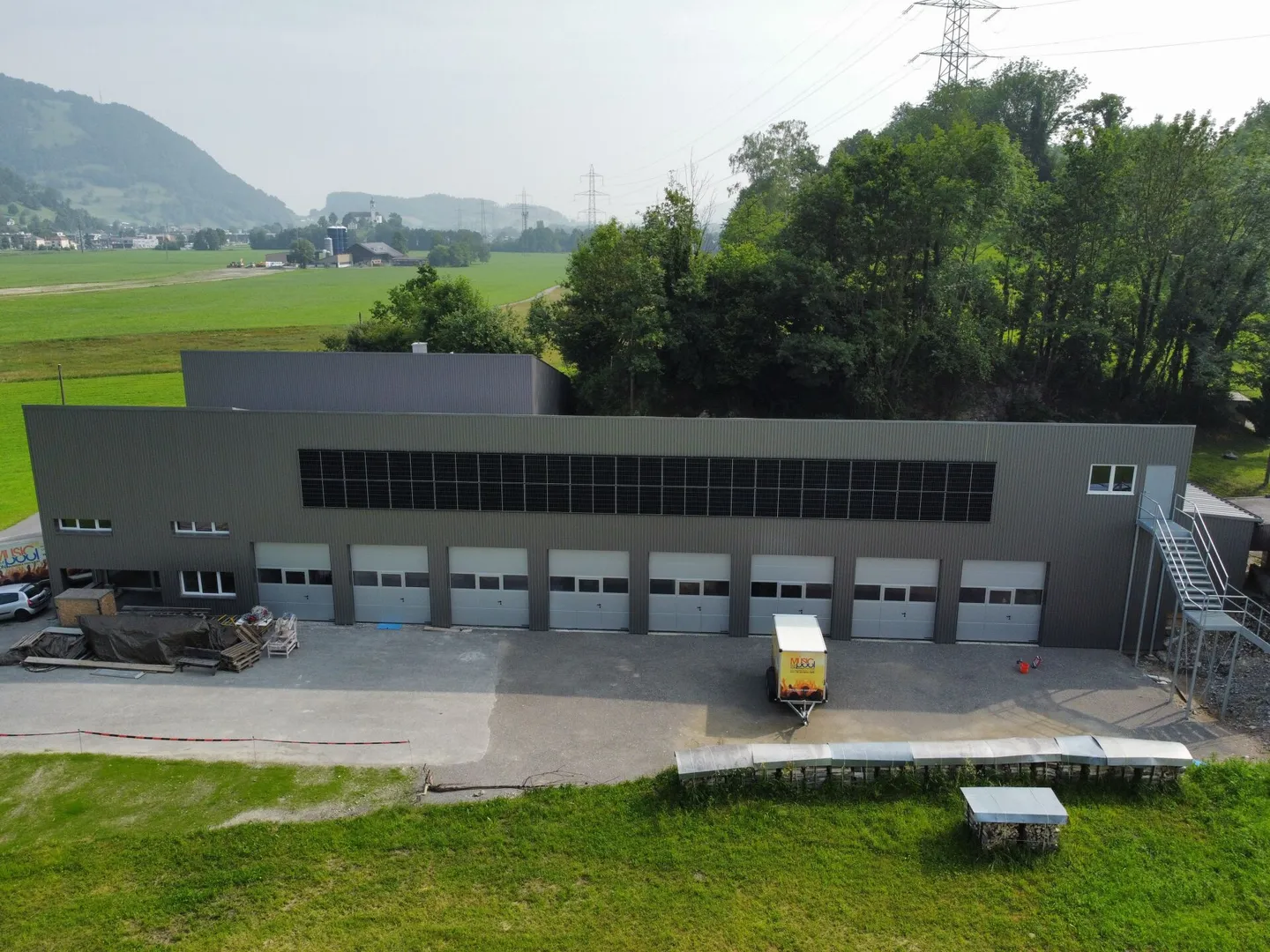 Box garage spaziosi in affitto - Foto 1 di 6