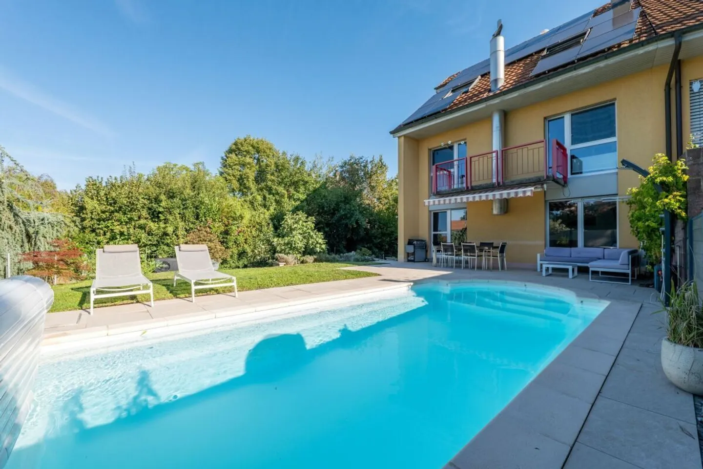 Villa d'architetto di 7,5 locali con piscina riscaldata e jacuzzi a Corcelles-près-Payerne - Foto 10 di 11