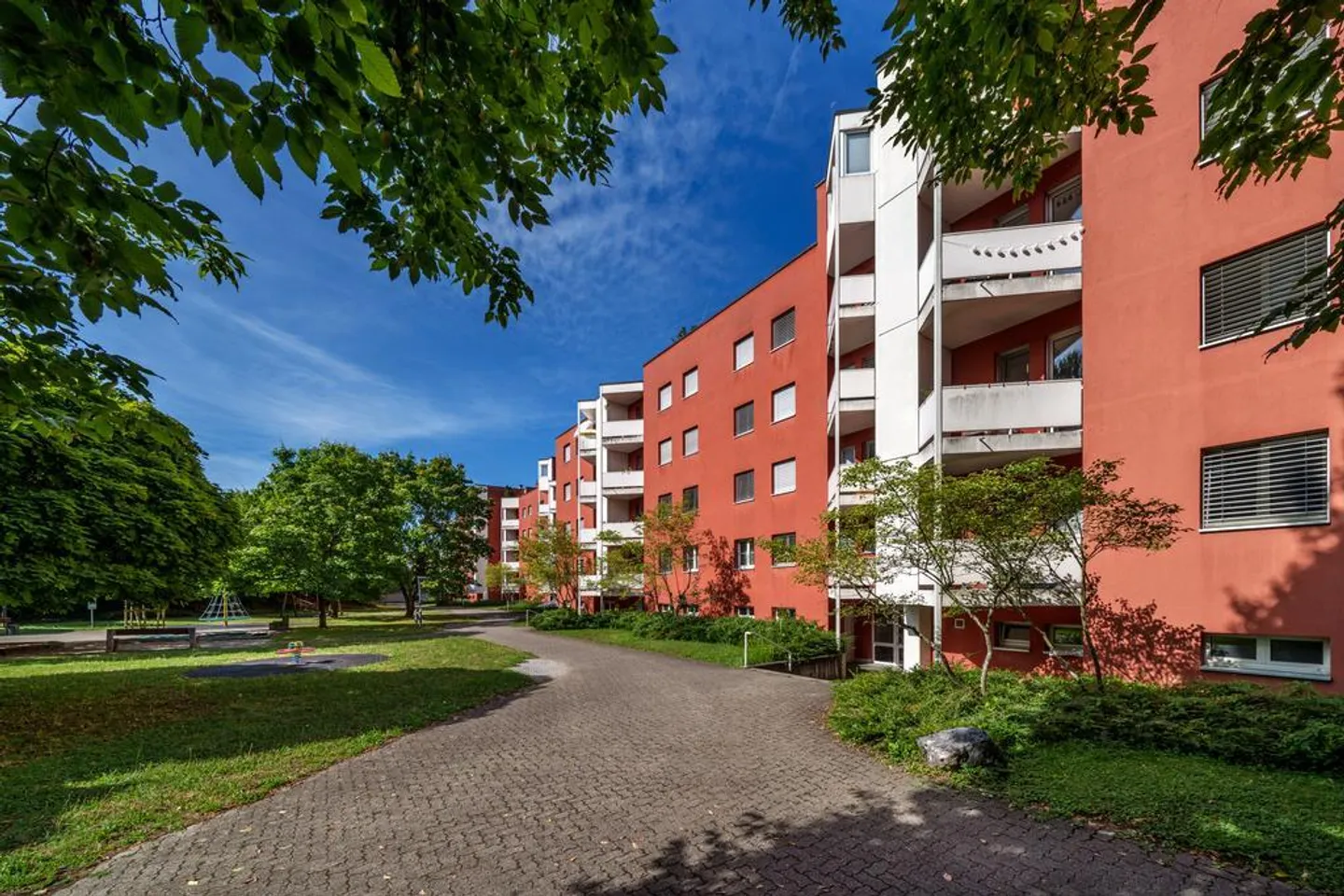 Geräumige Wohnung an der Birs - Foto 2 von 9
