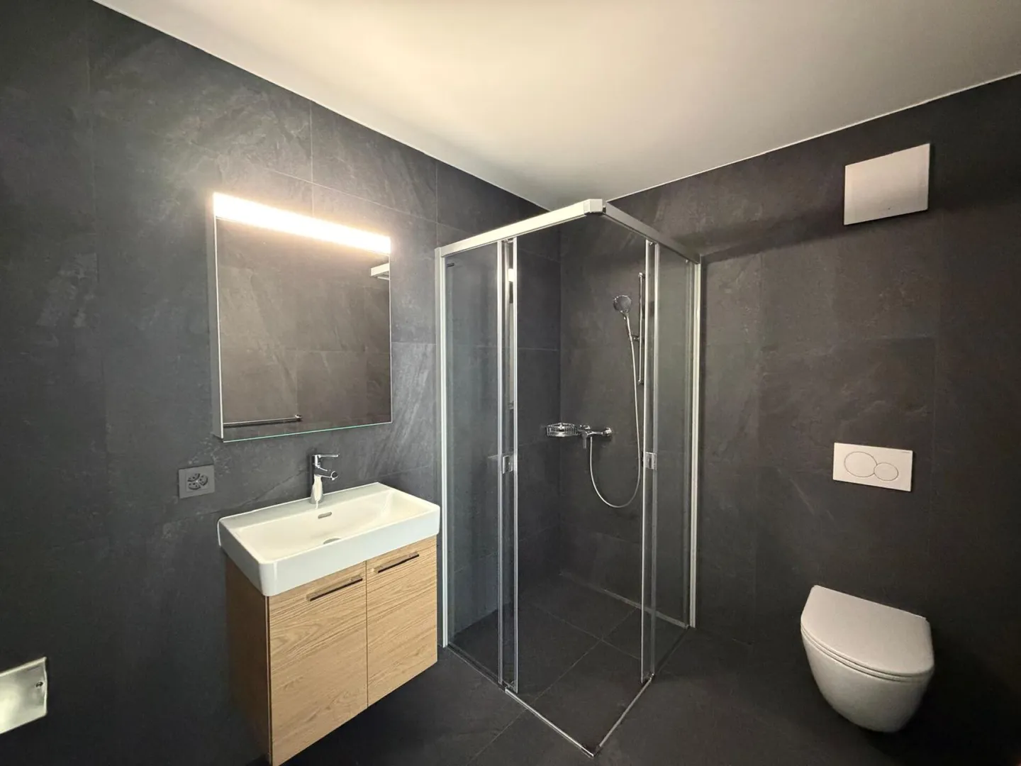 Villeret, bellissimo appartamento di 3,5 stanze al 2° piano con terrazza e ascensore - Foto 11 di 13