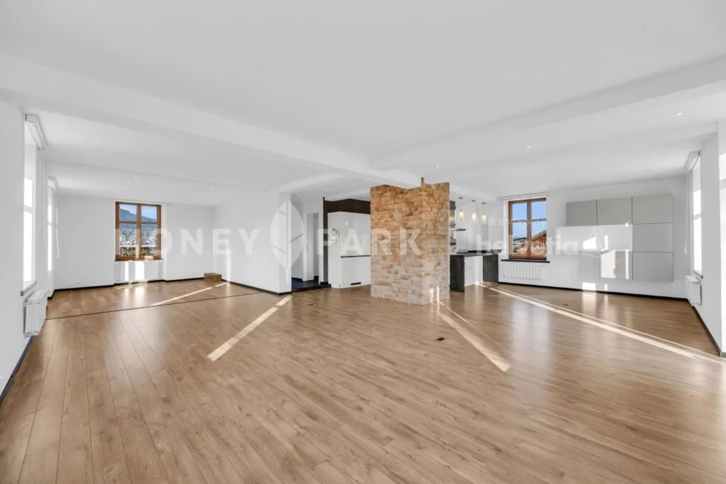 Große charmante Villa in Glovelier - Foto 2 von 13