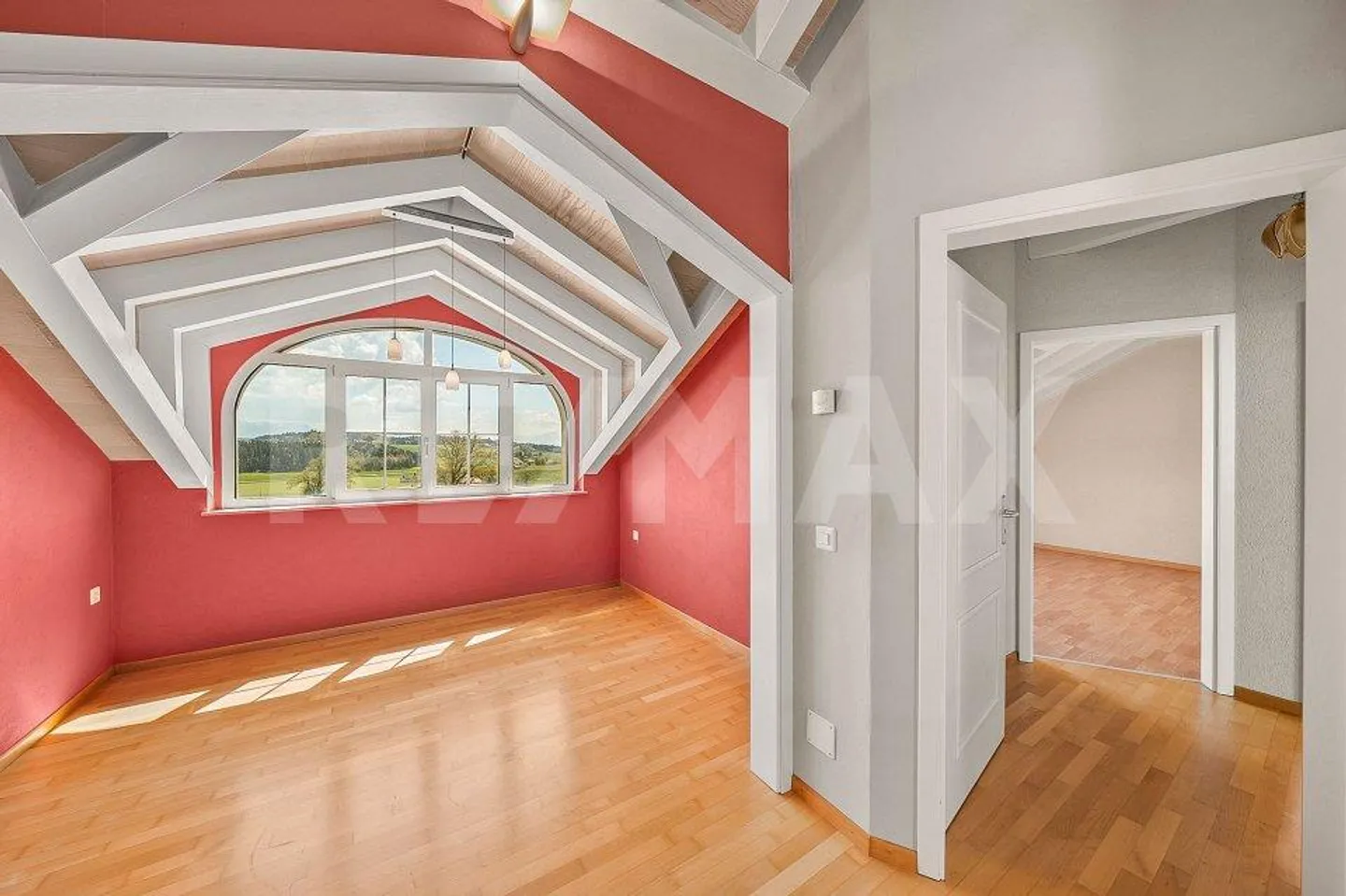 Près de 400 m² pour vivre, recevoir et créer - Photo 13 of 13