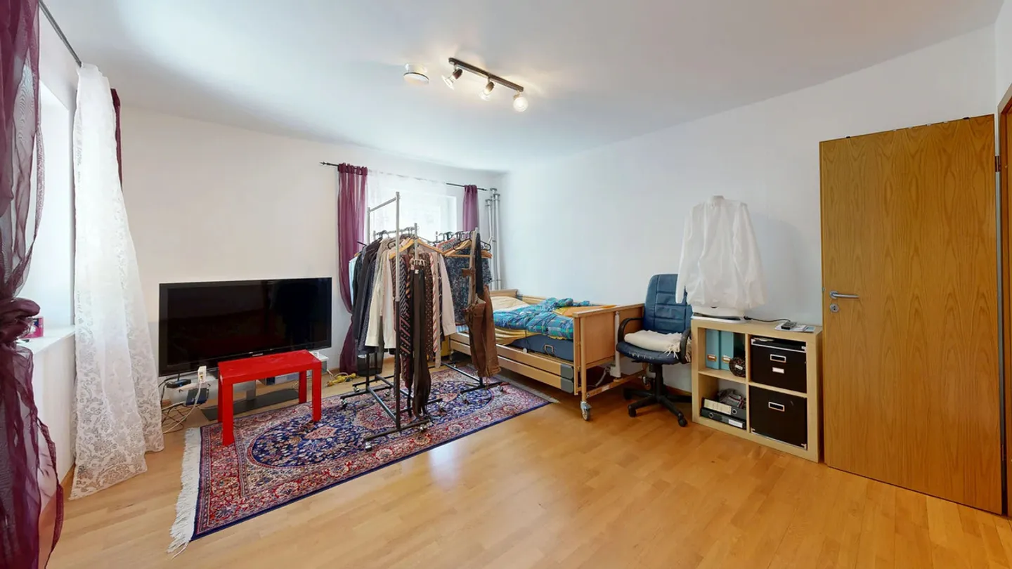 Maison individuelle moderne de 6,5 pièces avec ascenseur et double garage - Photo 14 sur 27