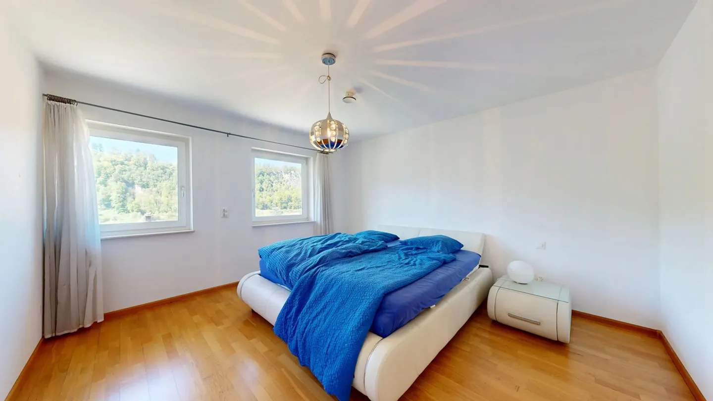 Maison individuelle moderne de 6,5 pièces avec ascenseur et double garage - Photo 15 sur 27
