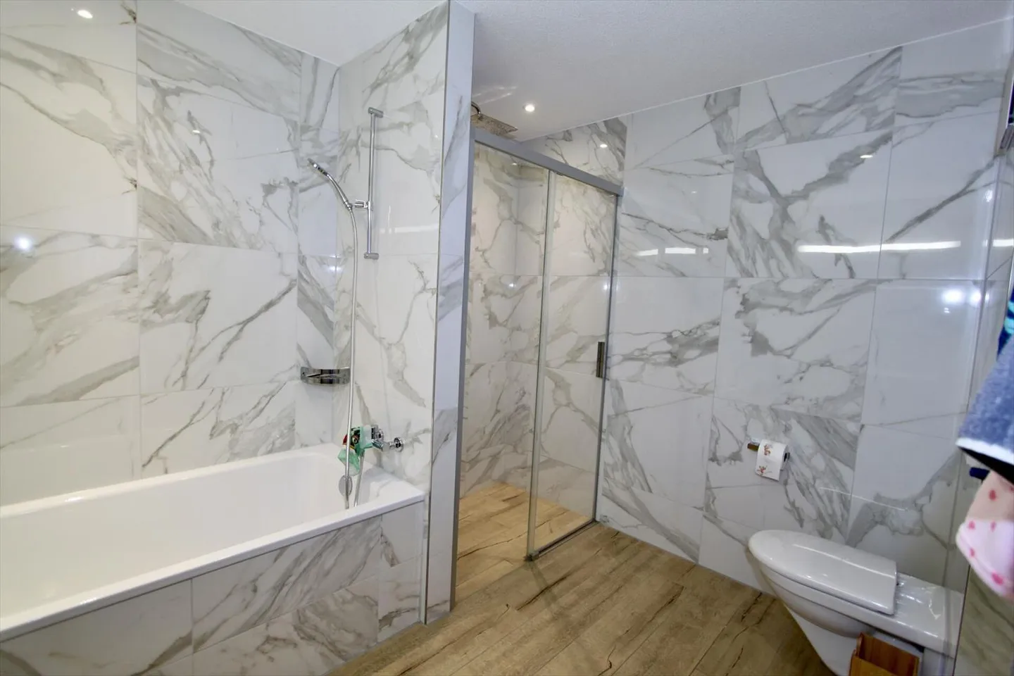 Semi-detached house for sale - Photo 10 of 13