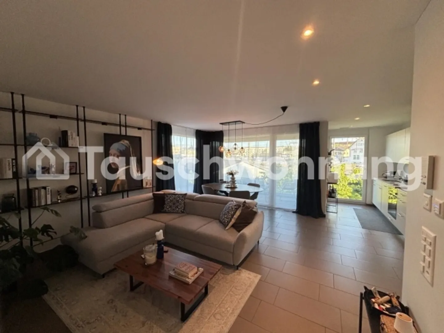 Modern Apartment with Balcony - Photo 1 of 1