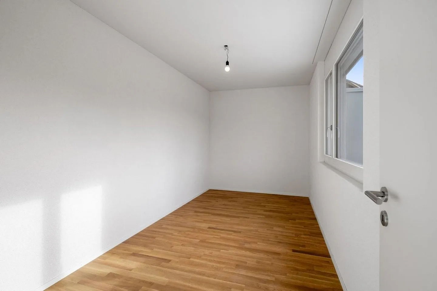 FIRST RENTAL - PENTHOUSE APARTMENT - CenterSeon² - Photo 8 of 13