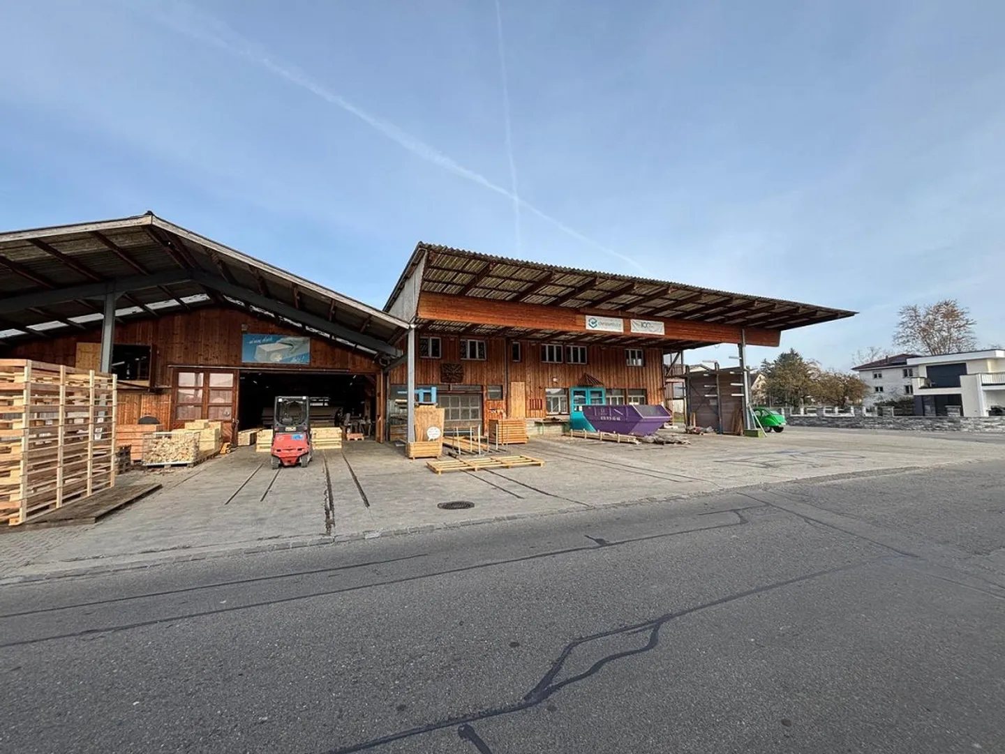 Vielseitige Gewerbefläche - Foto 2 von 10