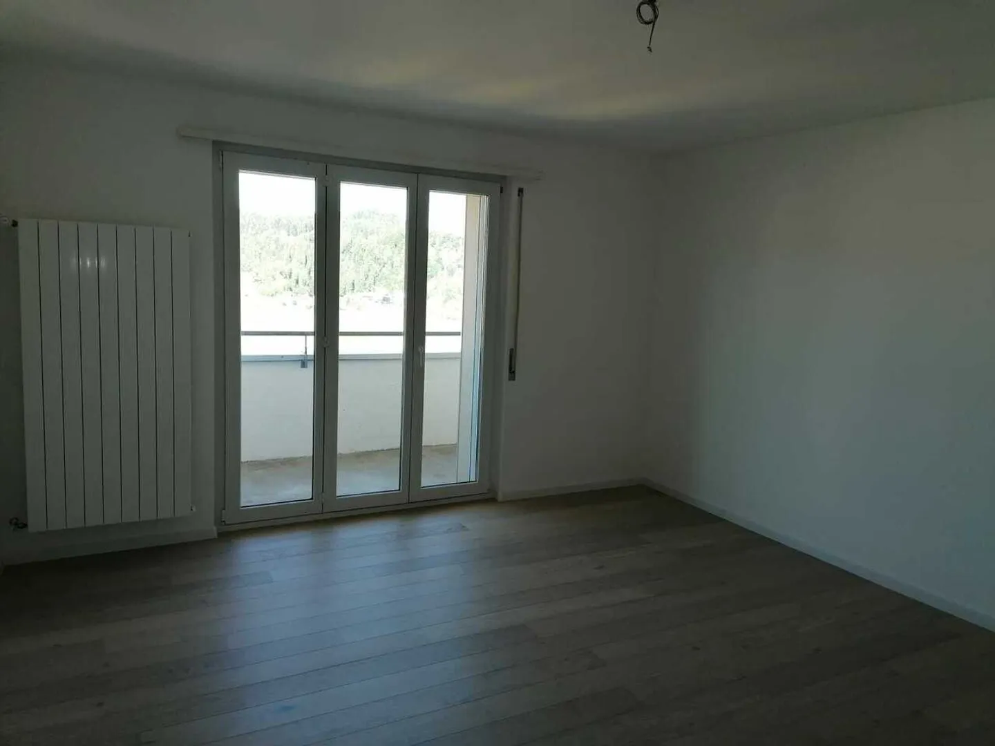 Appartamento ristrutturato con balcone - Foto 3 di 7