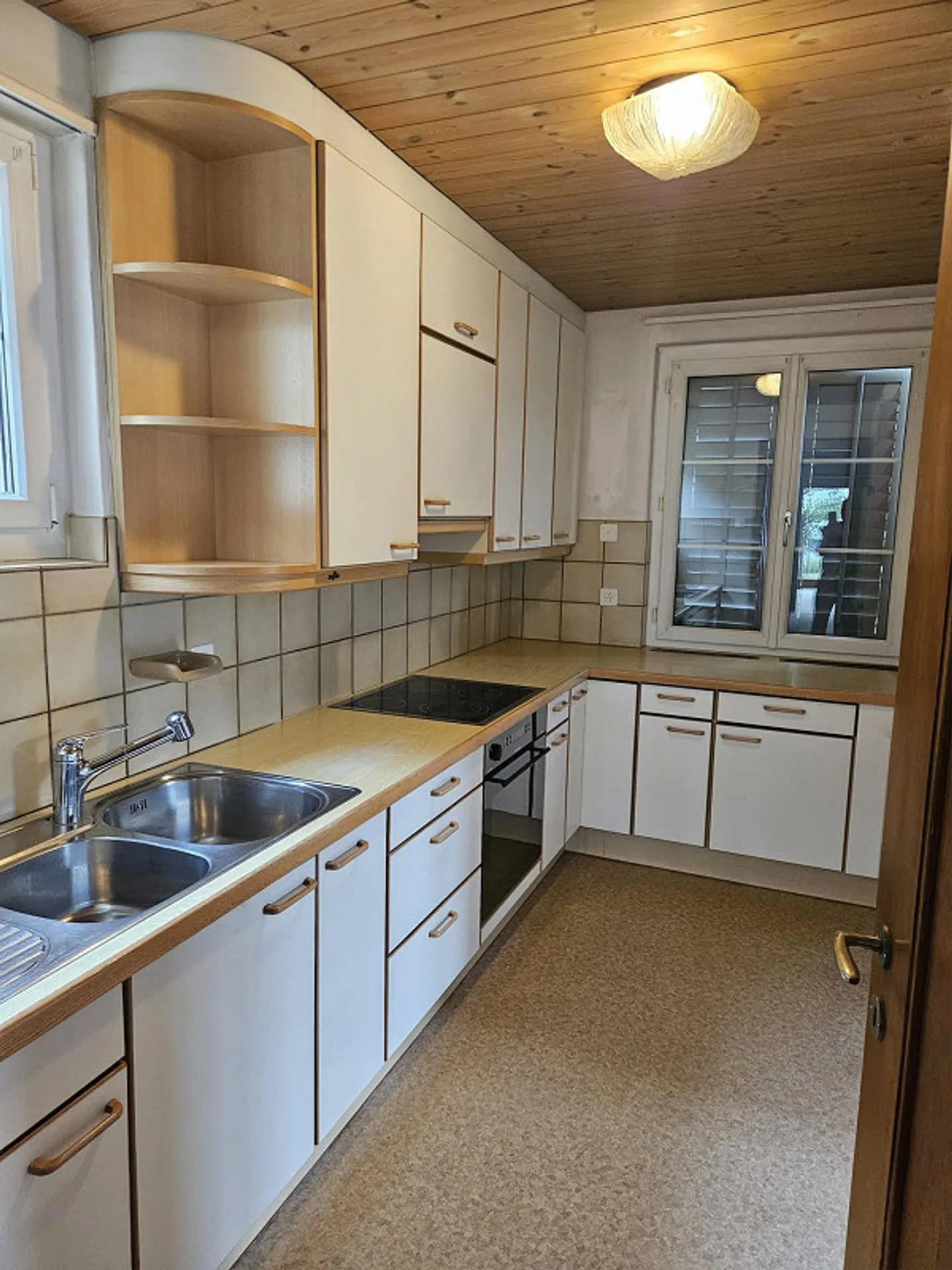 7 1/2 Zimmer Einfamilienhaus "1.5 Jahr befristet" - Photo 3 of 27