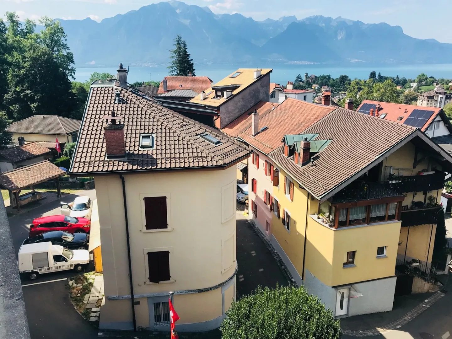 2,5 Zimmer in einer kleinen PPE nahe den Einrichtungen - Foto 1 von 5