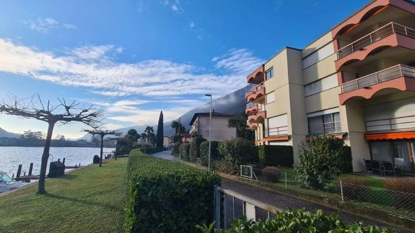 RIVA SAN VITALE: GRAZIOSO 2.5 LOC. FRONTE LAGO - Foto 3 von 10