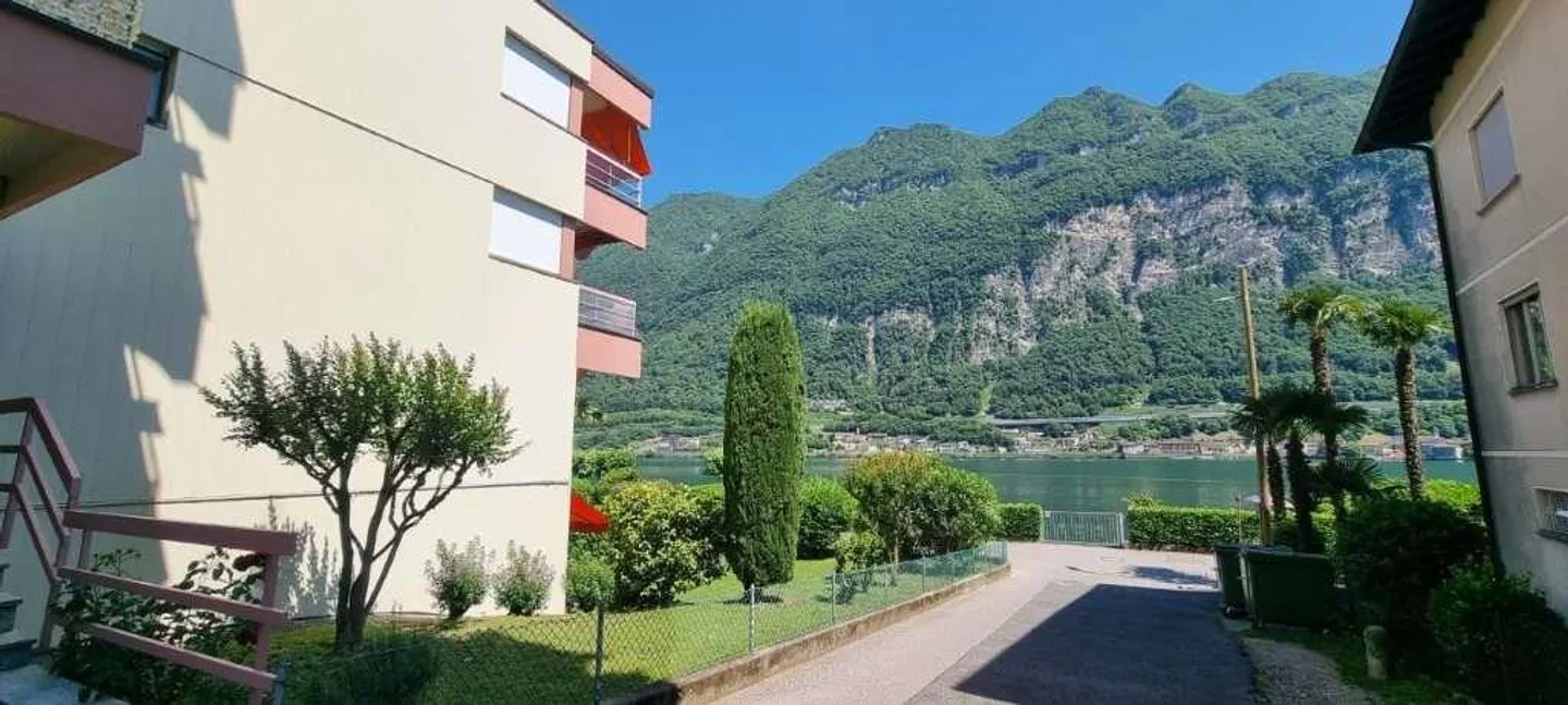 RIVA SAN VITALE: GRAZIOSO 2.5 LOC. FRONTE LAGO - Foto 4 von 10