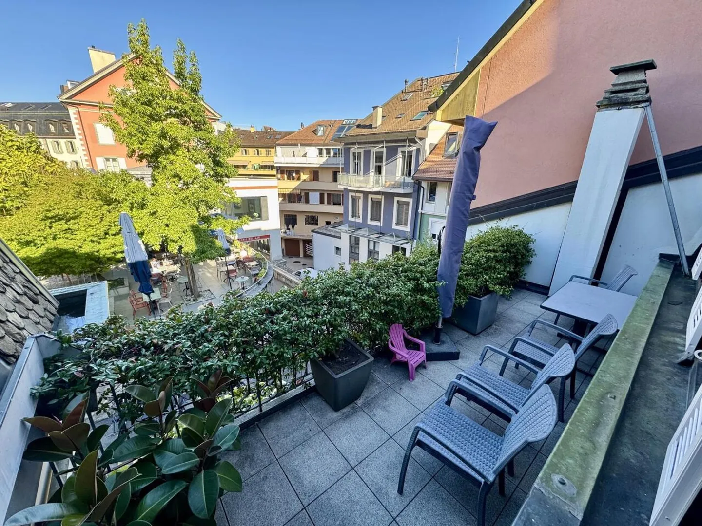 Duplex Charmant au Centre de Nyon - Photo 1 sur 10
