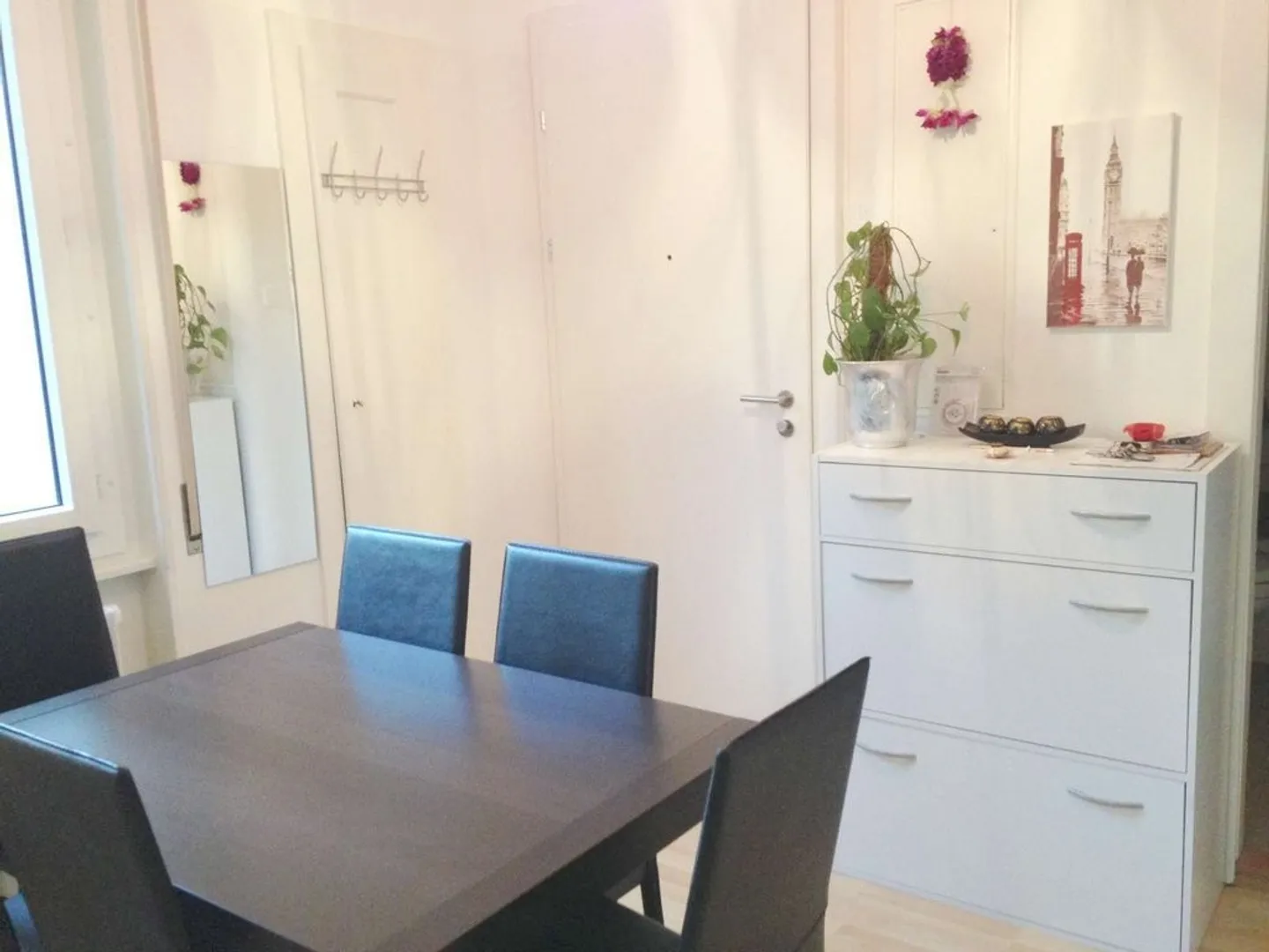 In the heart of Chailly, cozy 2-room apartment - Photo 4 of 7