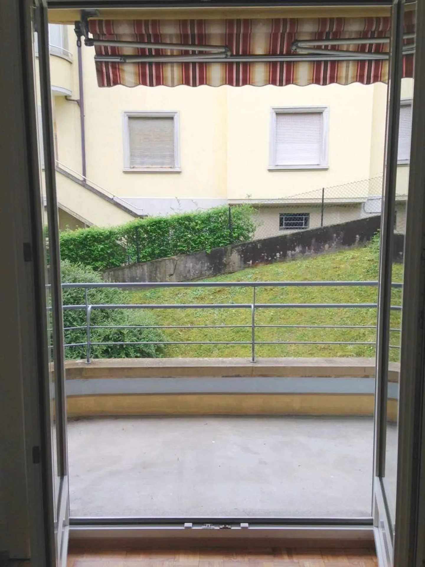 In the heart of Chailly, cozy 2-room apartment - Photo 7 of 7