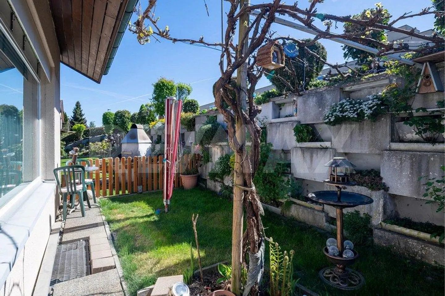 Eck-Haus in Anglikon: 5.5 Zimmer mit Garten - Photo 12 of 13
