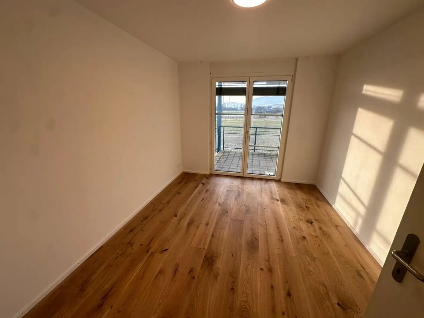 Bienvenue dans votre nouveau chez-vous - rénové avec style en périphérie verte de Solothurn - Photo 6 sur 10