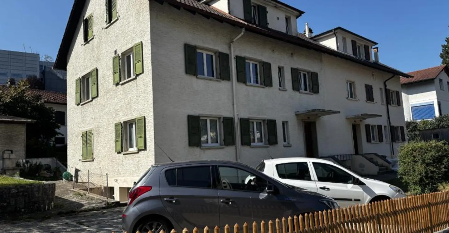 Moutier - 2 Schritte vom Bahnhof in einem ruhigen Wohnviertel - Foto 1 von 1