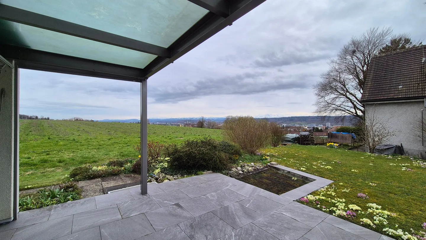 Spacious Family Apartment in Langendorf - Photo 3 of 24