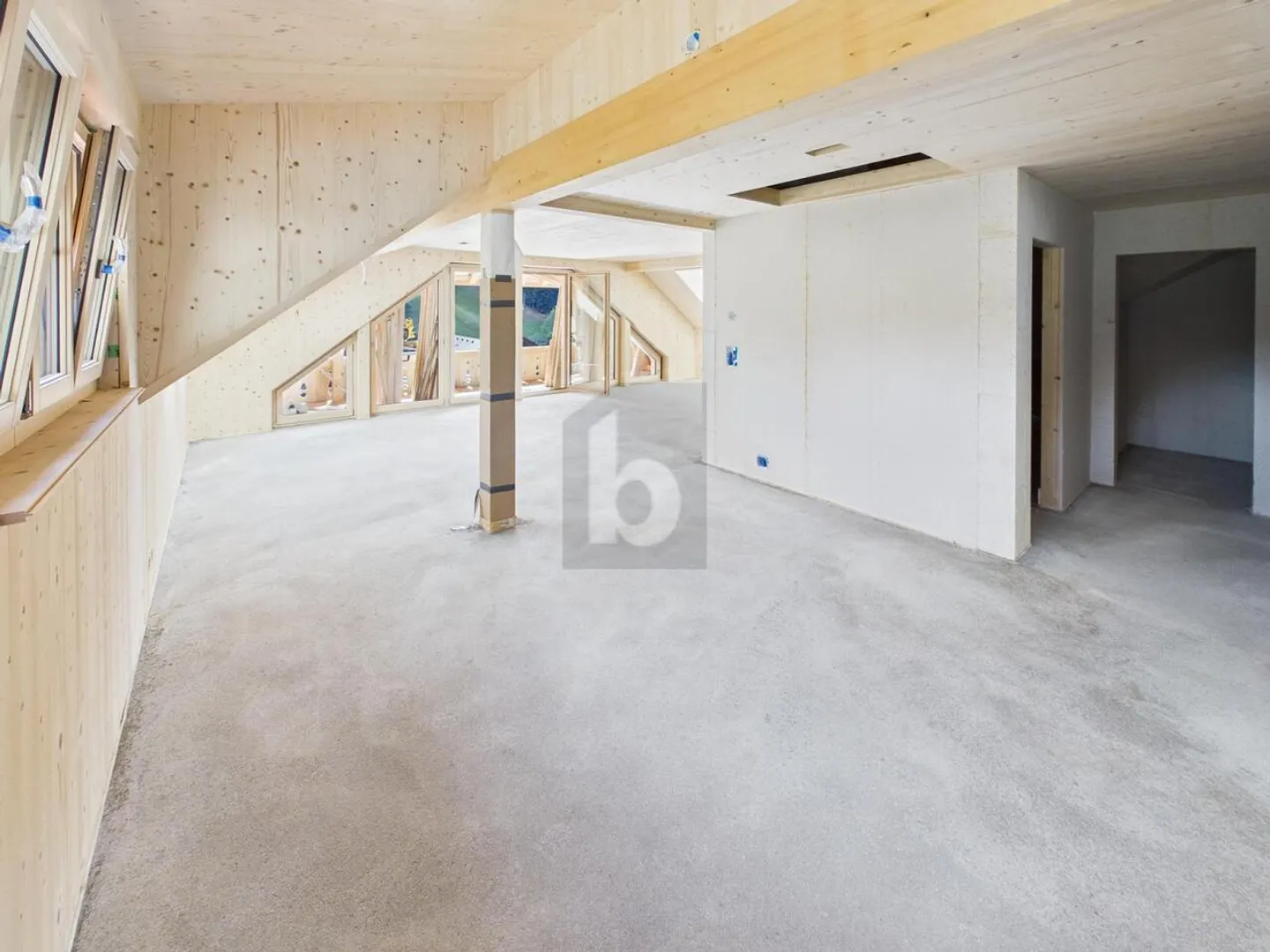Modern Eco-Friendly Loft - Photo 5 of 6