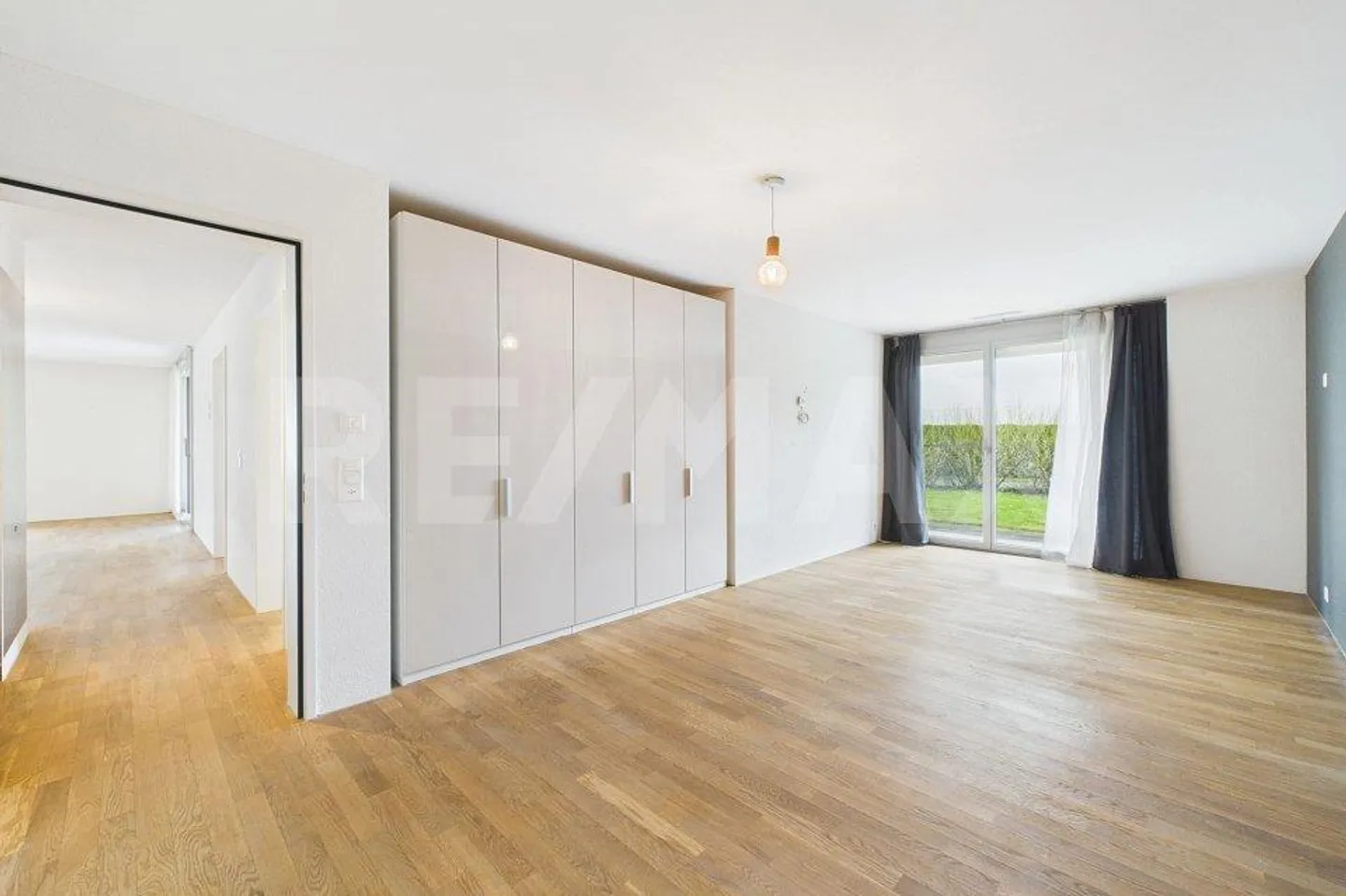 Superb, well-maintained 4.5-room apartment in a central location in Alte... - Photo 6 of 13