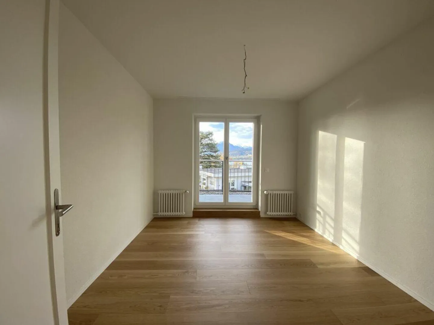 Appartement en attique avec vue fantastique sur le lac et les montagnes - Photo 11 sur 13