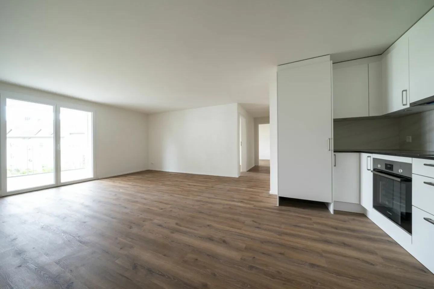 Modern 3.5-Room Apartment - Photo 4 of 9