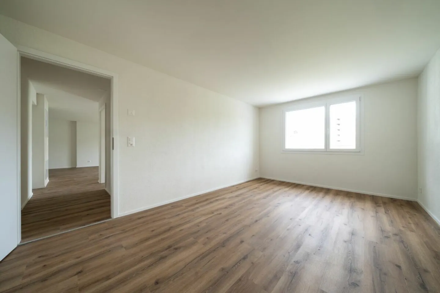 Modern 3.5-Room Apartment - Photo 9 of 9