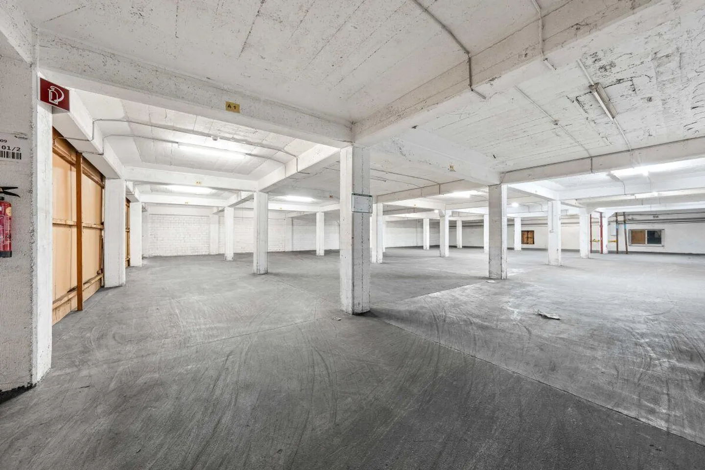 Spazio commerciale/magazzino - Foto 7 di 8