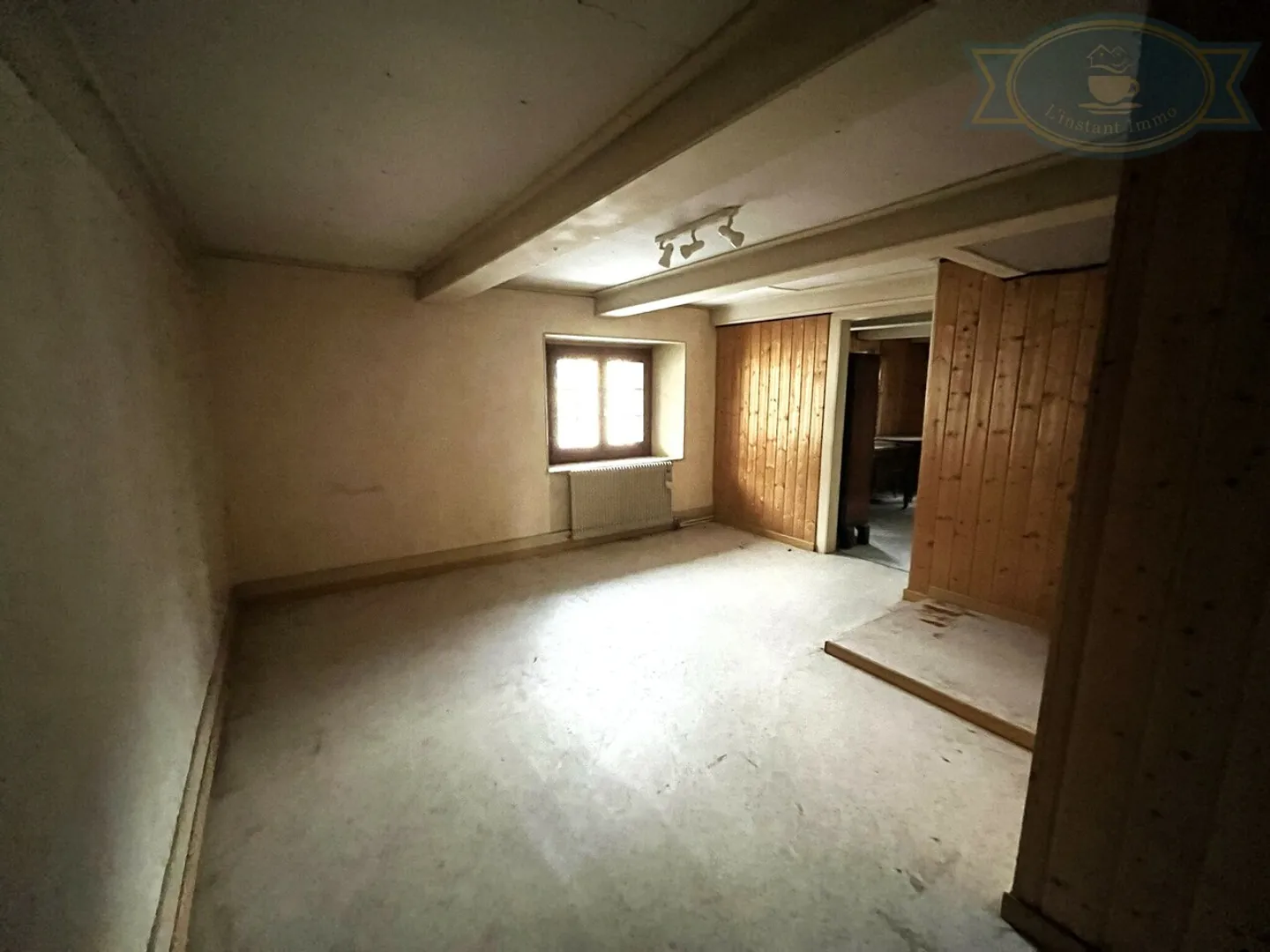 Maison à Rénover Charmante - Photo 5 sur 13