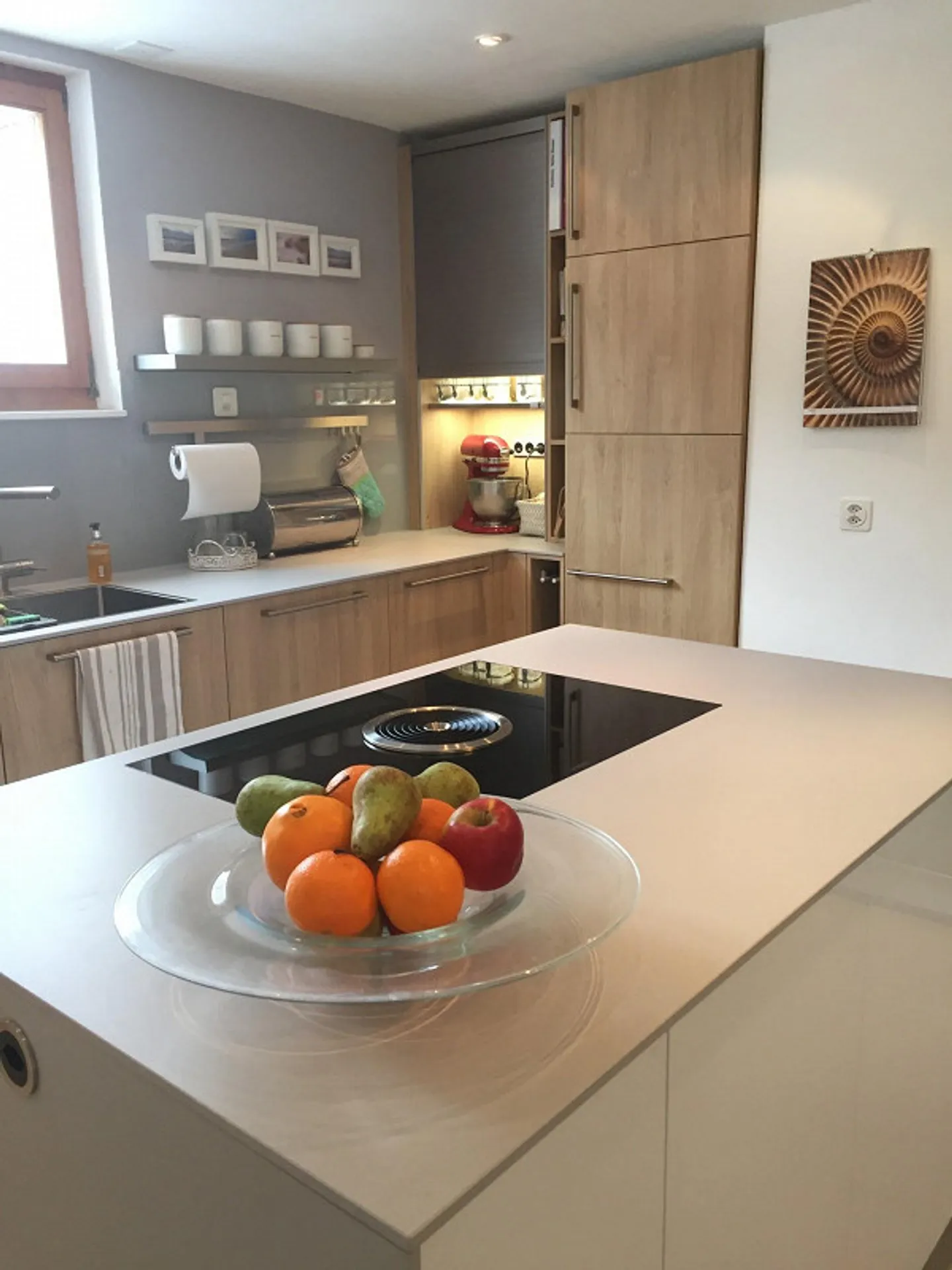 Appartement en duplex fraîchement rénové - Photo 3 sur 10