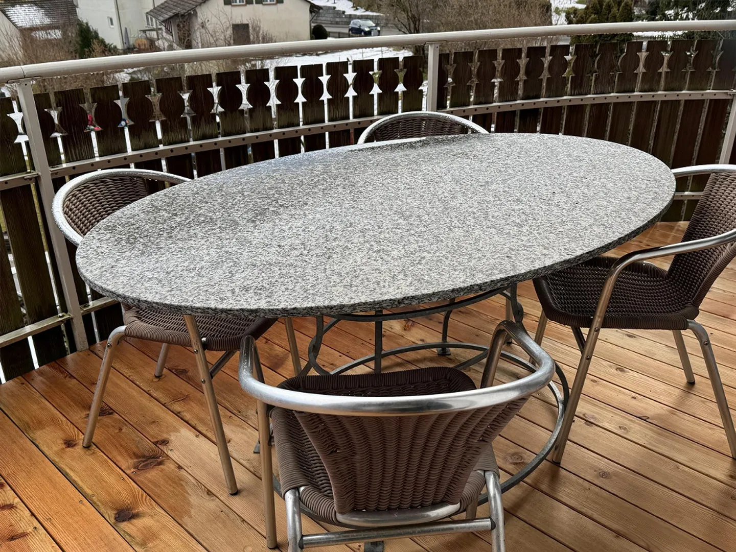 Appartement en duplex fraîchement rénové - Photo 9 sur 10