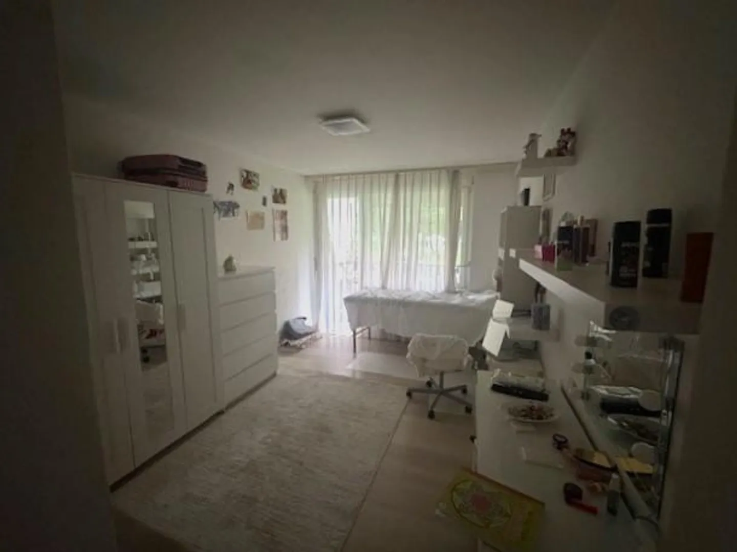 Appartamento 4 locali modernizzato in posizione tranquilla ora in affitto! - Foto 4 di 9