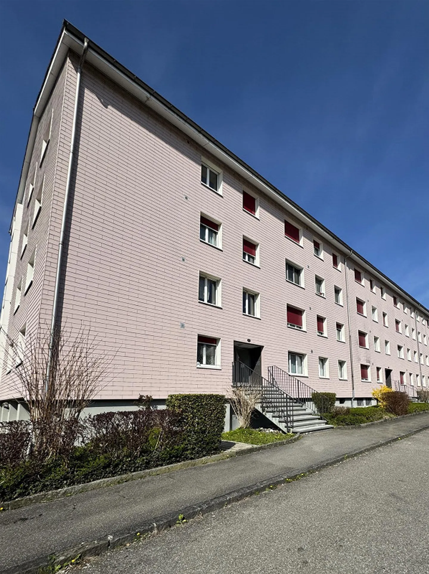 Bright 3-room apartment (61 m²) with complete furnishings - Photo 1 of 6