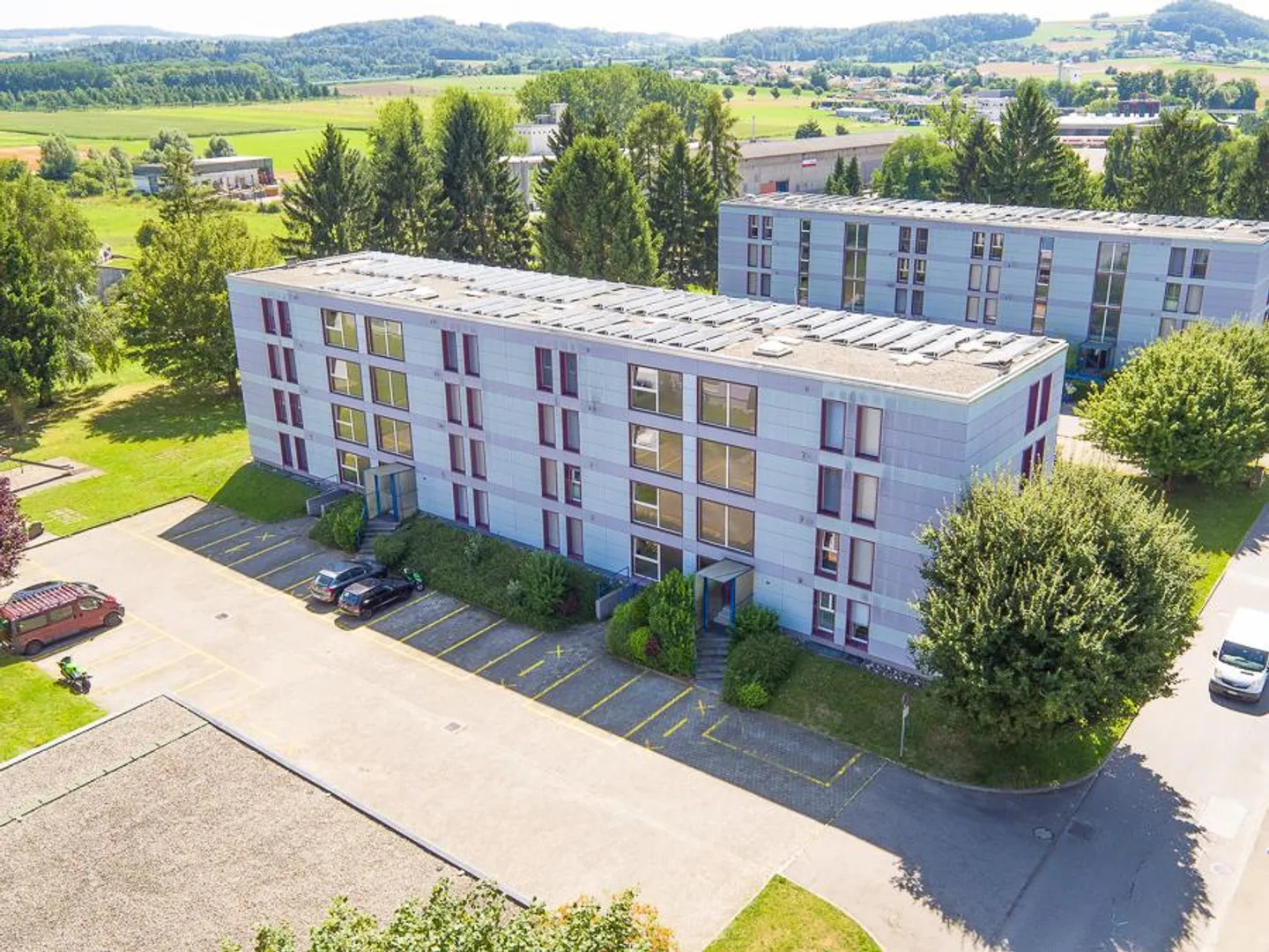 Spazioso - Vicino all'autostrada - Foto 2 di 12