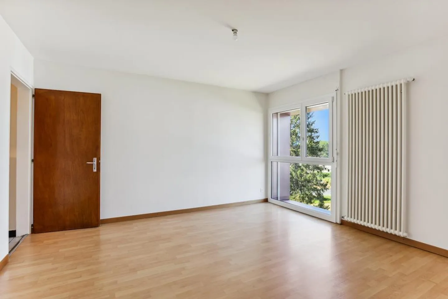 Spazioso - Vicino all'autostrada - Foto 3 di 12