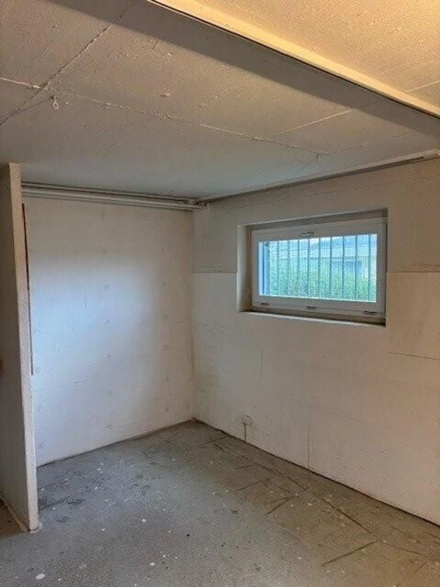 Craft/Hobby Room for Rent - Photo 3 of 3