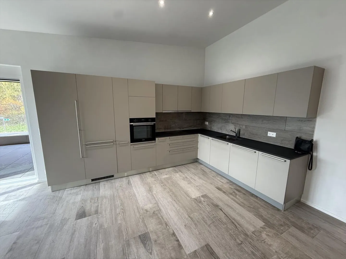 Spacious new 3.5-room apartment for rent in Vufflens-la-Ville - Photo 2 of 8