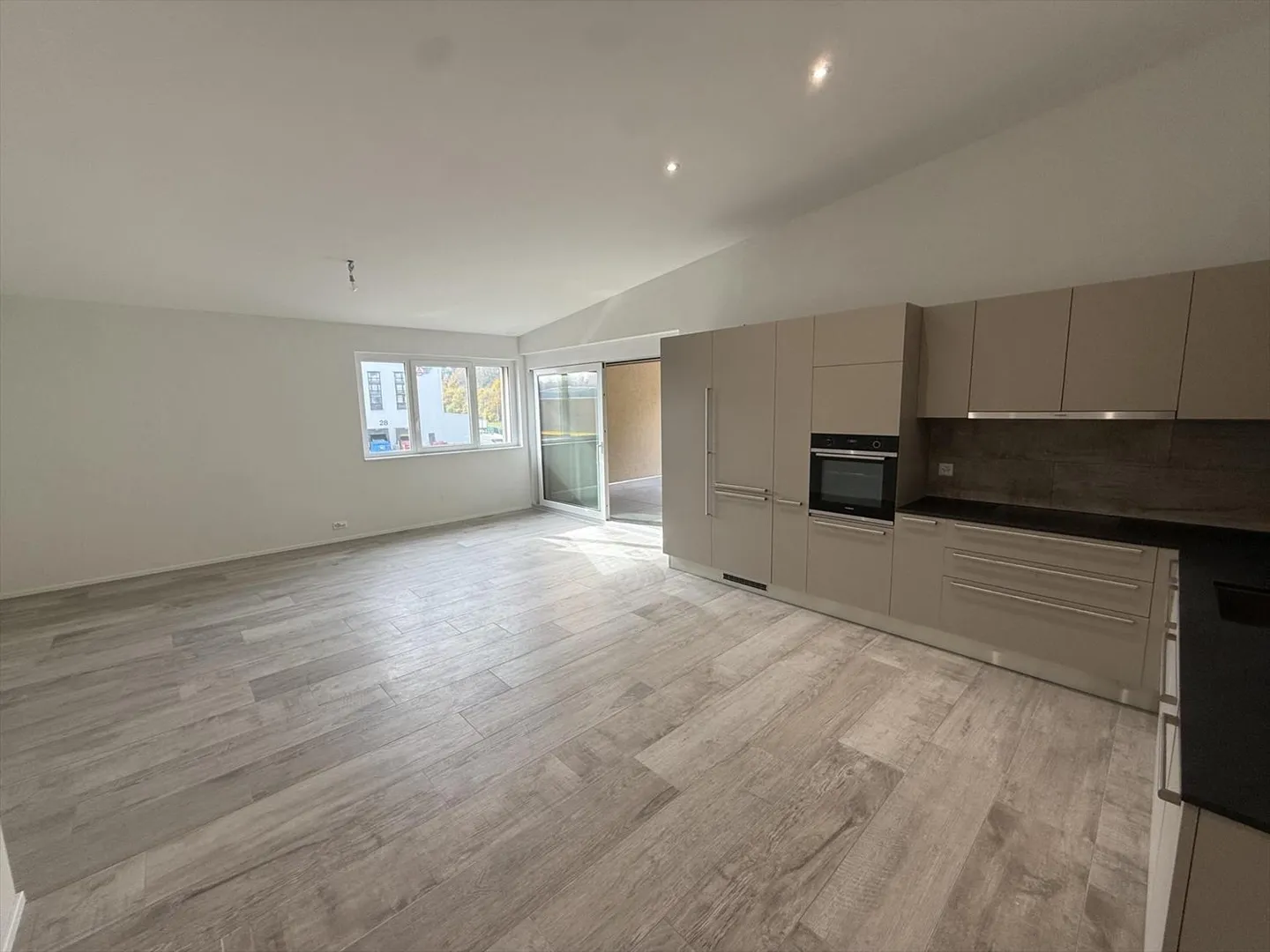 Spacious new 3.5-room apartment for rent in Vufflens-la-Ville - Photo 3 of 8