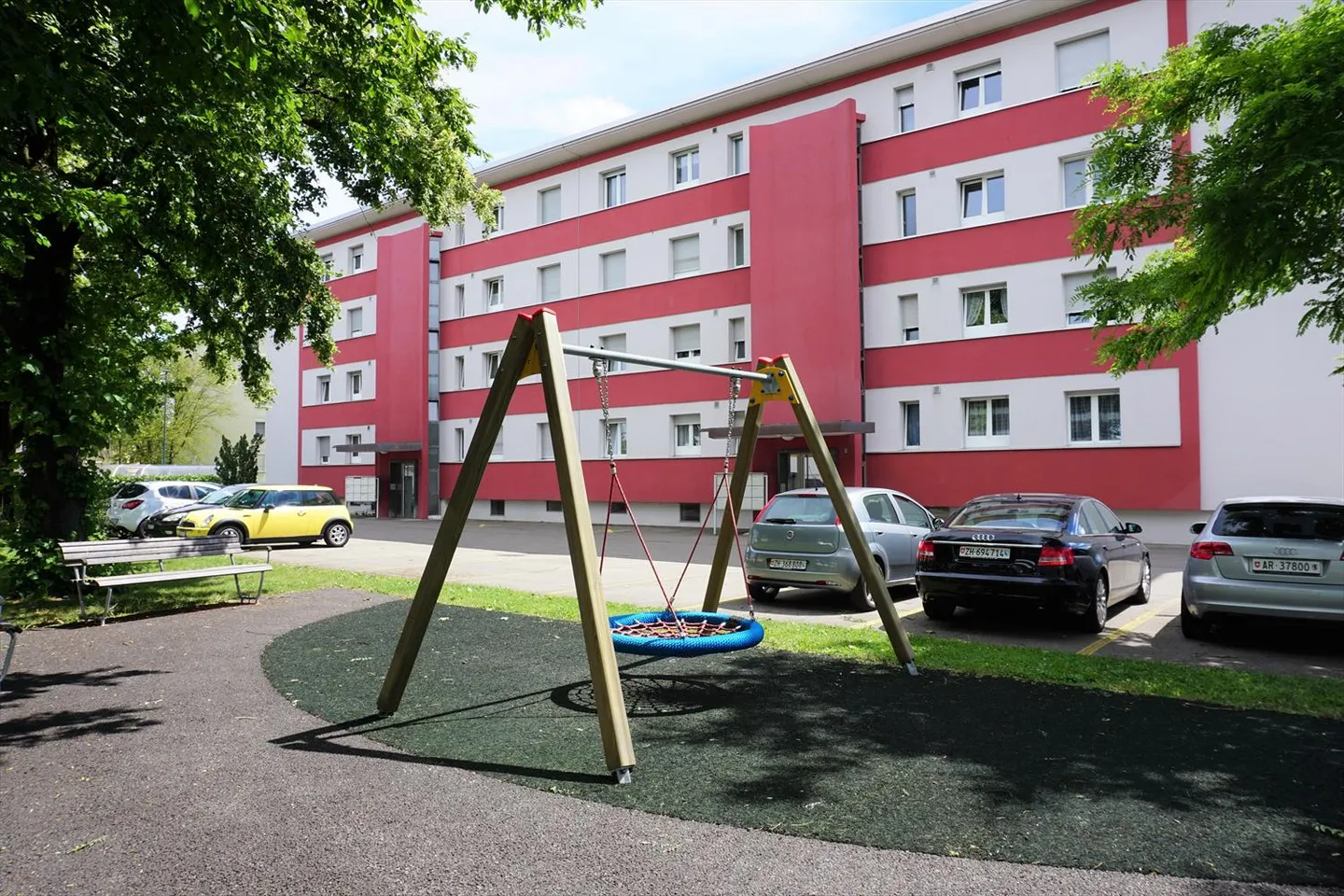 Charmante appartement de 3.0 pièces dans un endroit calme ! Louez sans dépôt ! - Photo 2 sur 5
