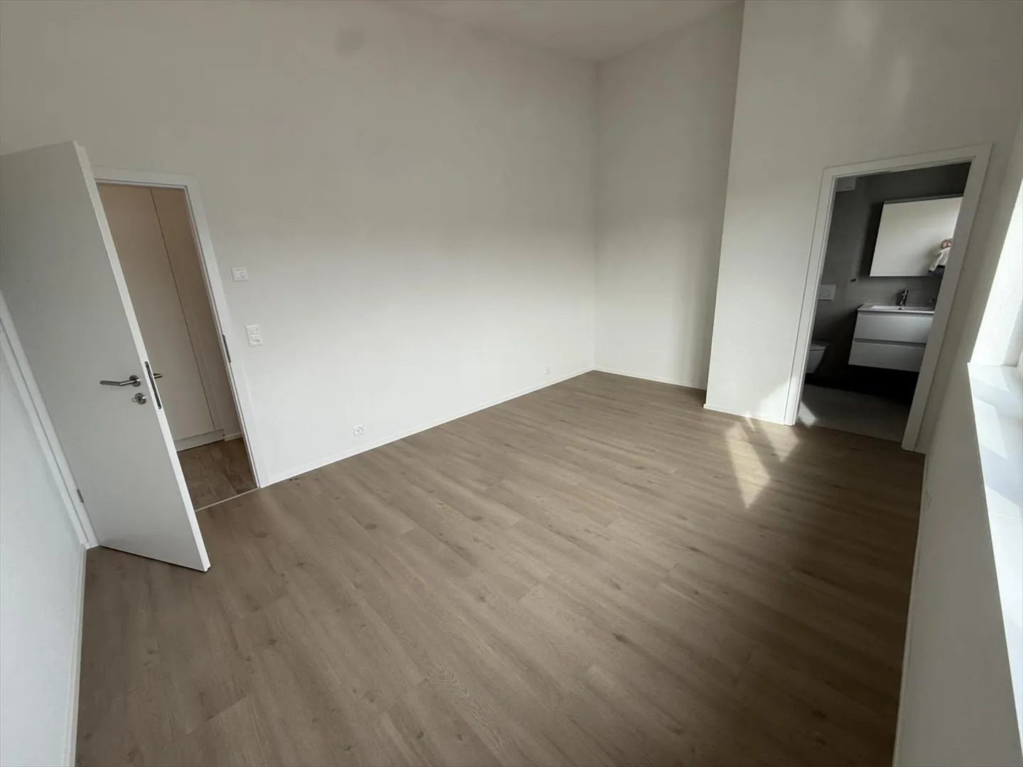 Spacious new 3.5-room apartment for rent in Vufflens-la-Ville - Photo 7 of 8