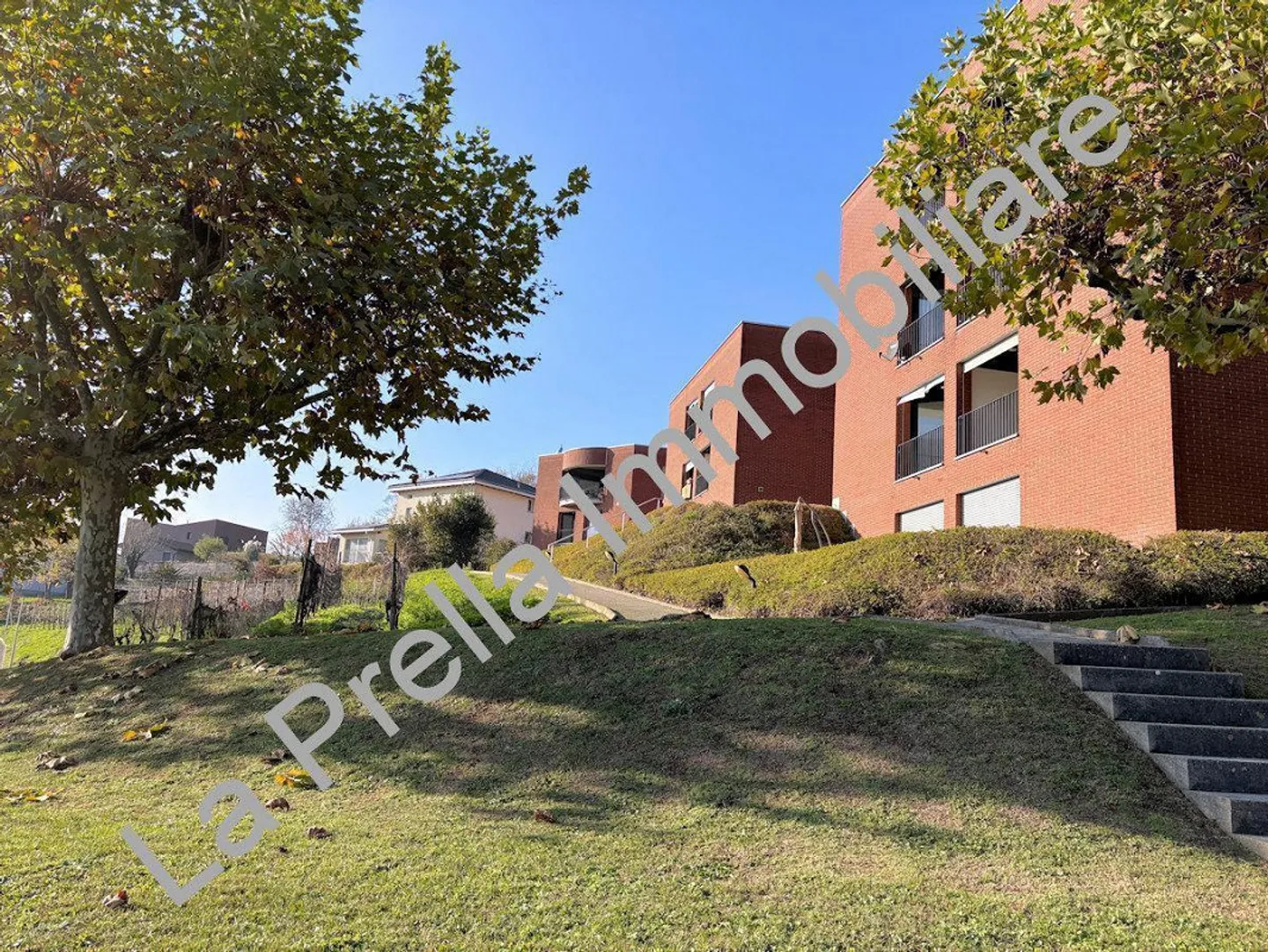 Rovio 4.5 rooms in a magnificent location - Photo 1 of 13